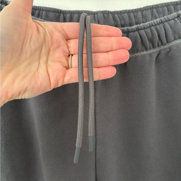 Athleta Shadow Grey Stone Forever Fleece High Rise Baggy Joggers Size Large - Picture 12 of 13